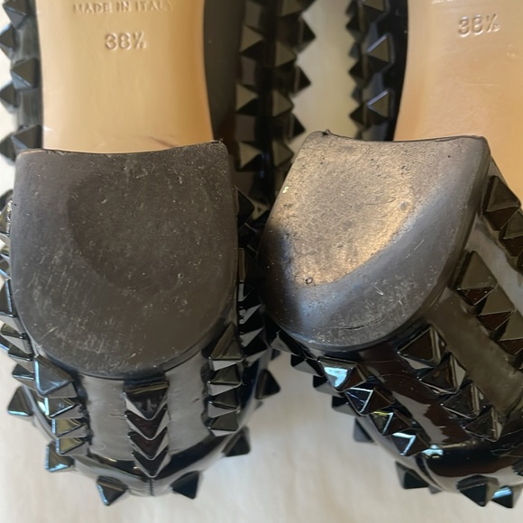 EUC Rare Valentino Garavani Rock Stud Pump 38 1/2 - Picture 9 of 9